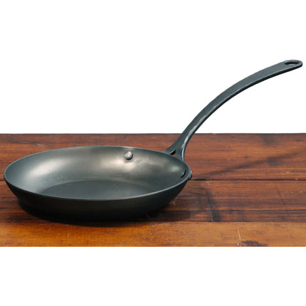 Blanc Creatives 9 inch frying pan